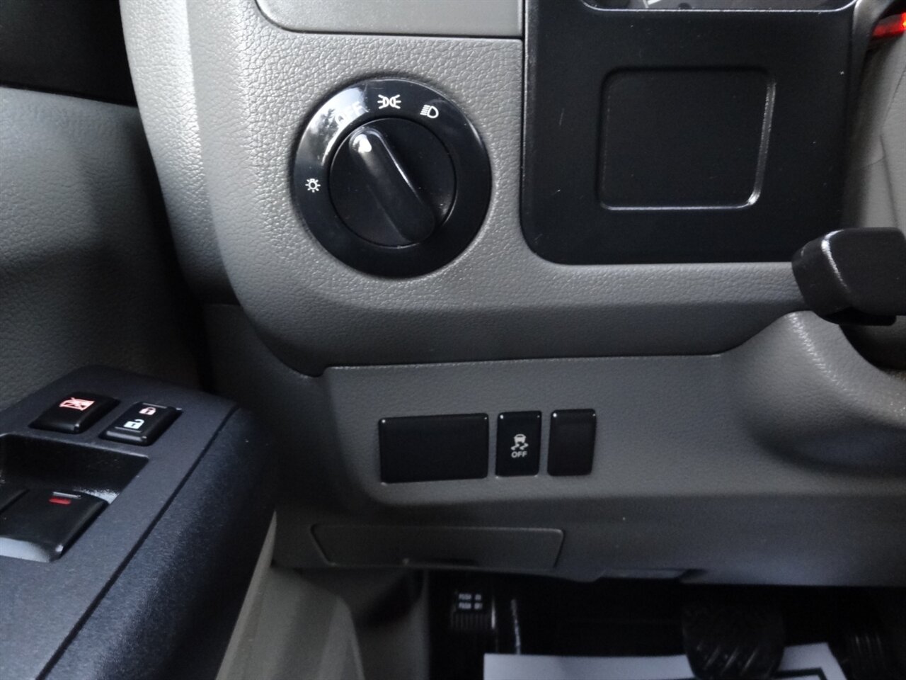 2018 Nissan NV 1500 S   - Photo 46 - Deland, FL 32720