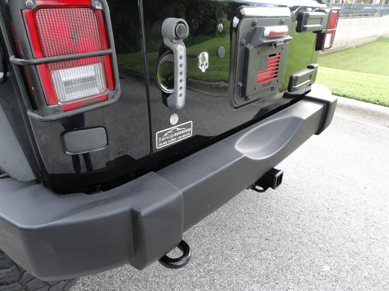 2015 Jeep Wrangler Unlimited Rubicon   - Photo 21 - Deland, FL 32720
