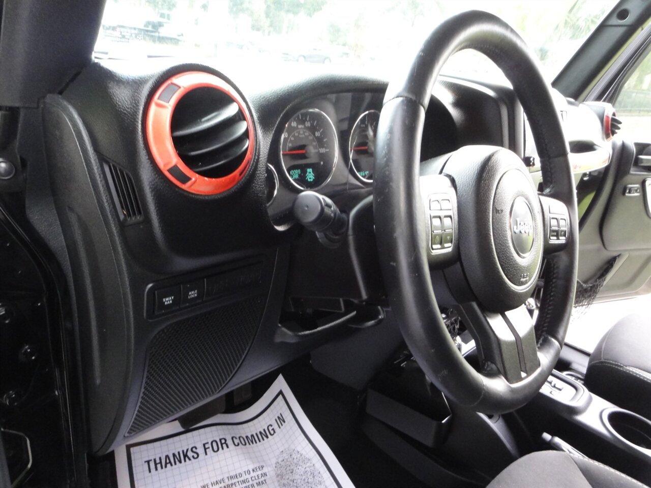 2015 Jeep Wrangler Unlimited Rubicon   - Photo 32 - Deland, FL 32720
