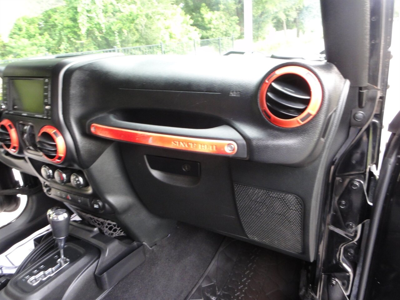 2015 Jeep Wrangler Unlimited Rubicon   - Photo 48 - Deland, FL 32720