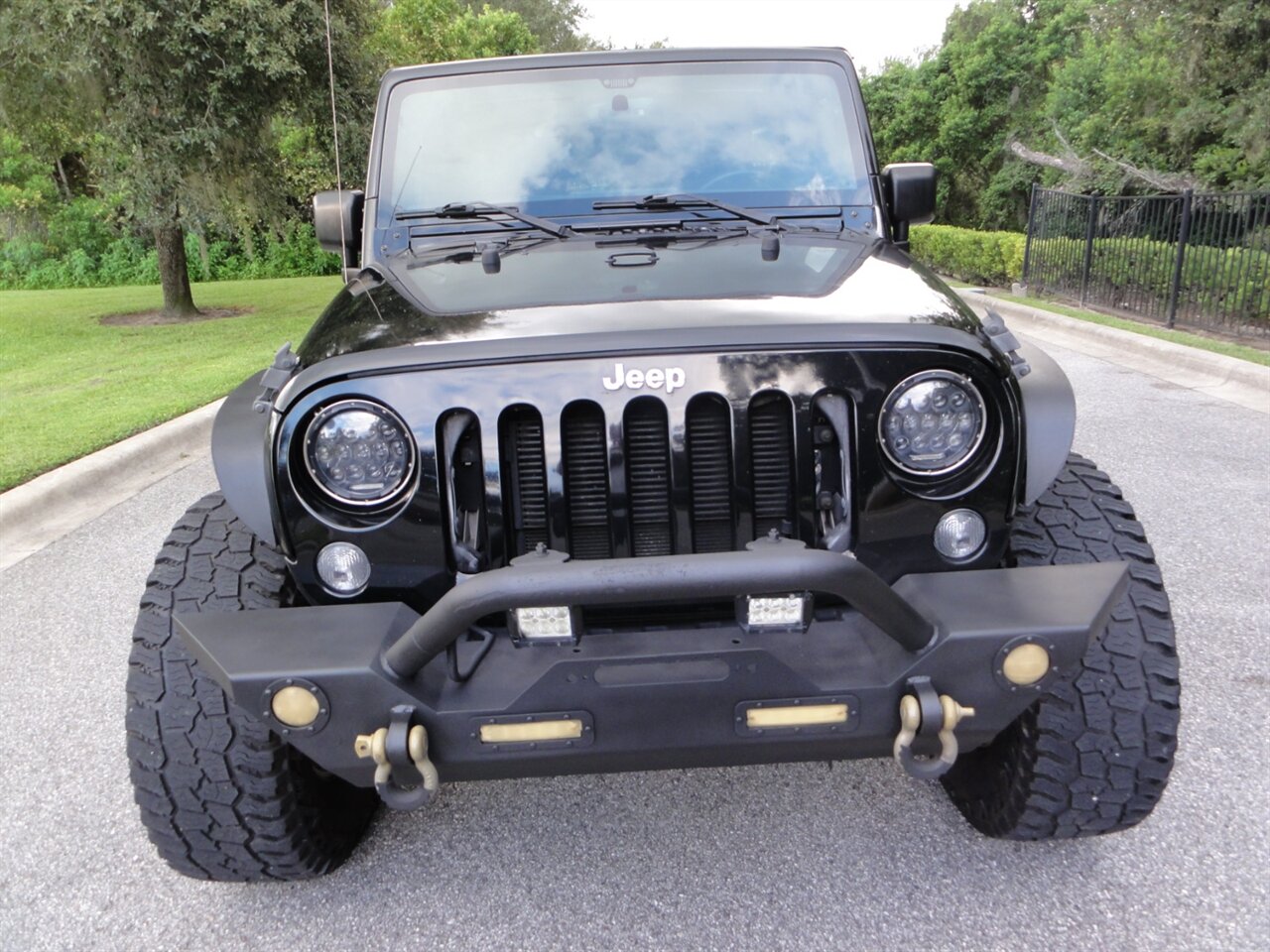 2015 Jeep Wrangler Unlimited Rubicon   - Photo 5 - Deland, FL 32720