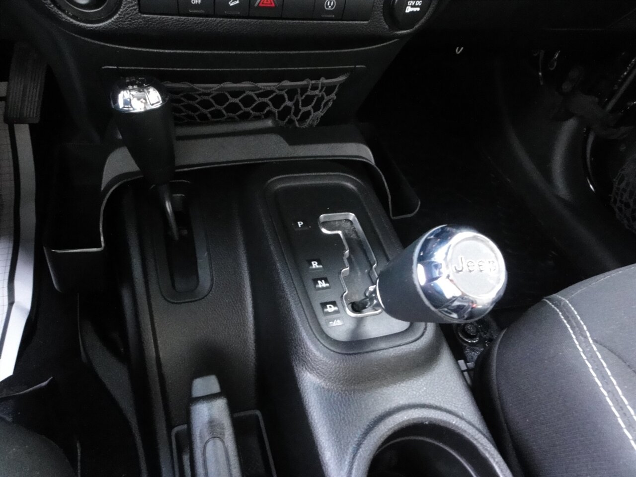 2015 Jeep Wrangler Unlimited Rubicon   - Photo 59 - Deland, FL 32720