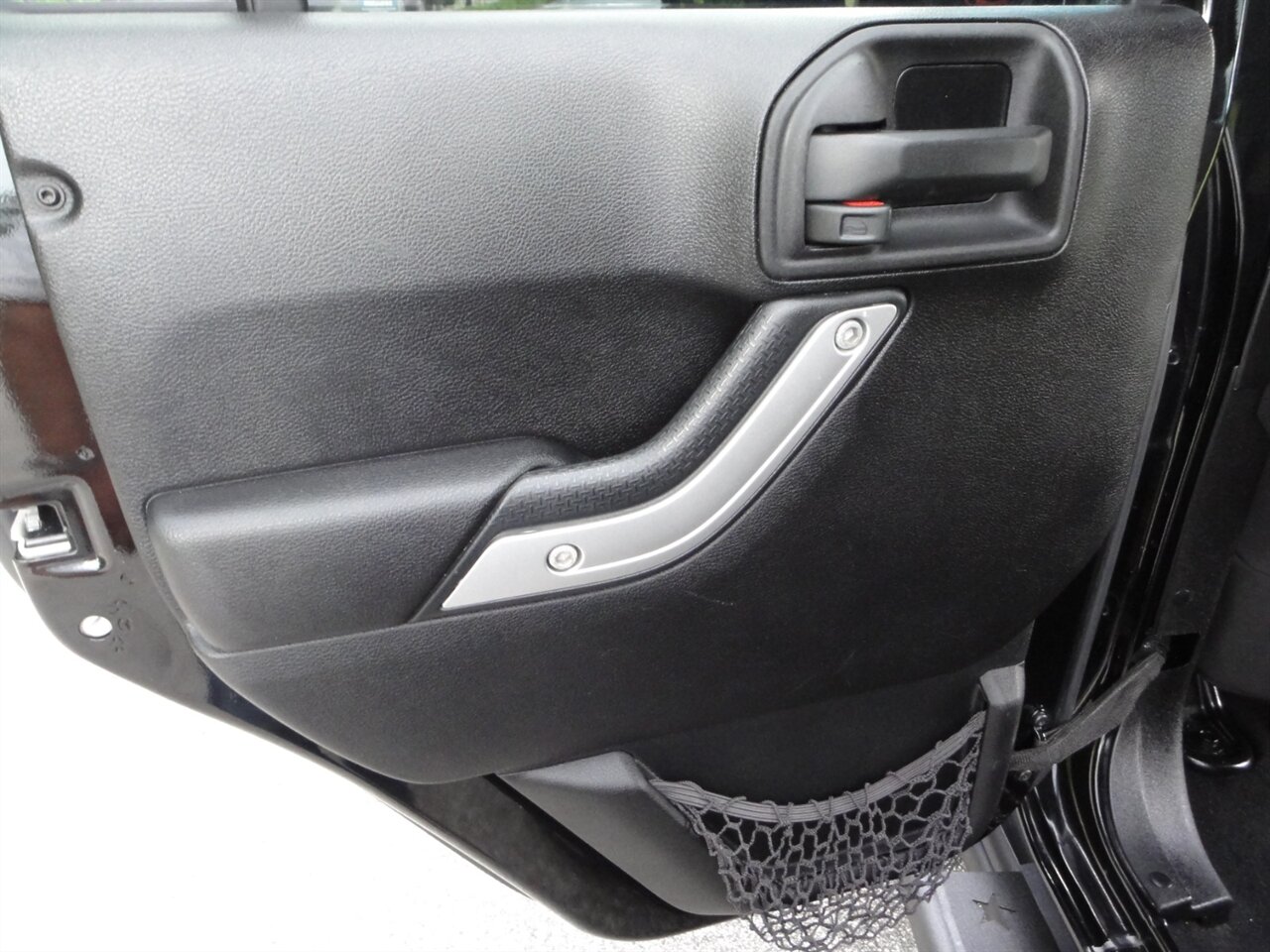 2015 Jeep Wrangler Unlimited Rubicon   - Photo 39 - Deland, FL 32720