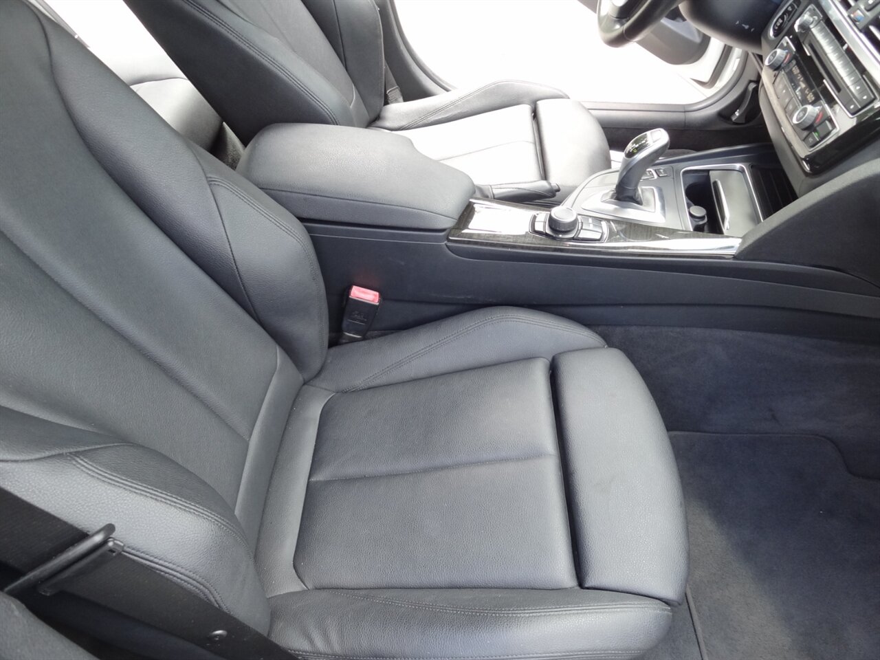 2016 BMW 328i Premium - Photo 38 - Deland, FL 32720