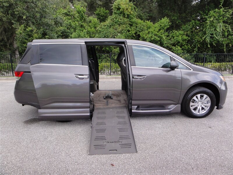 2014 Honda Odyssey EX  BraunAbility ramp van