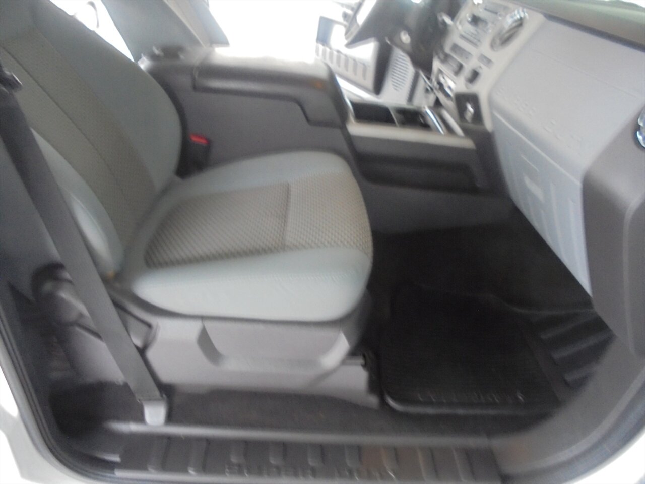 2014 Ford F-250 Super Duty XLT  Crew cab 4X4 - Photo 52 - Deland, FL 32720
