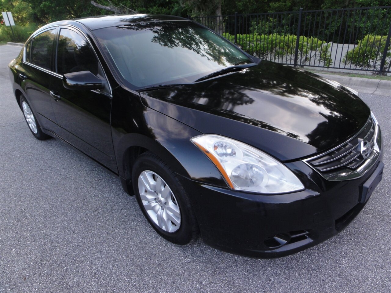 2012 Nissan Altima 2.5   - Photo 1 - Deland, FL 32720