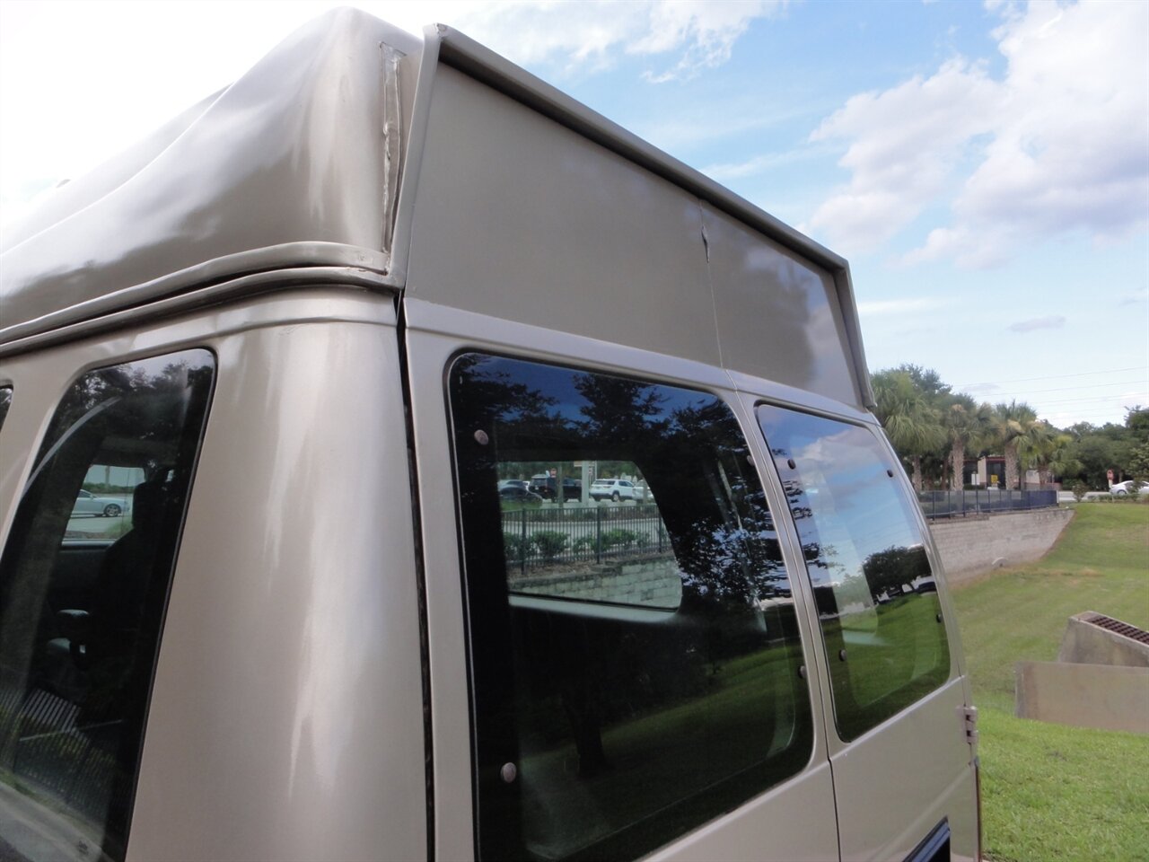 2010 Ford E-250 Cargo - Photo 21 - Deland, FL 32720