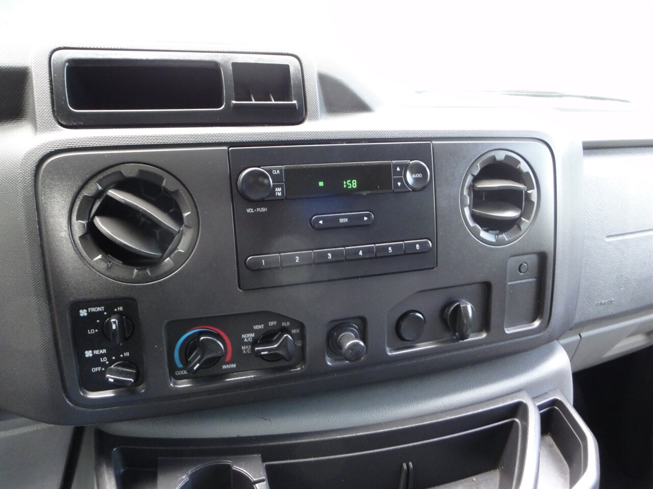 2010 Ford E-250 Cargo - Photo 51 - Deland, FL 32720