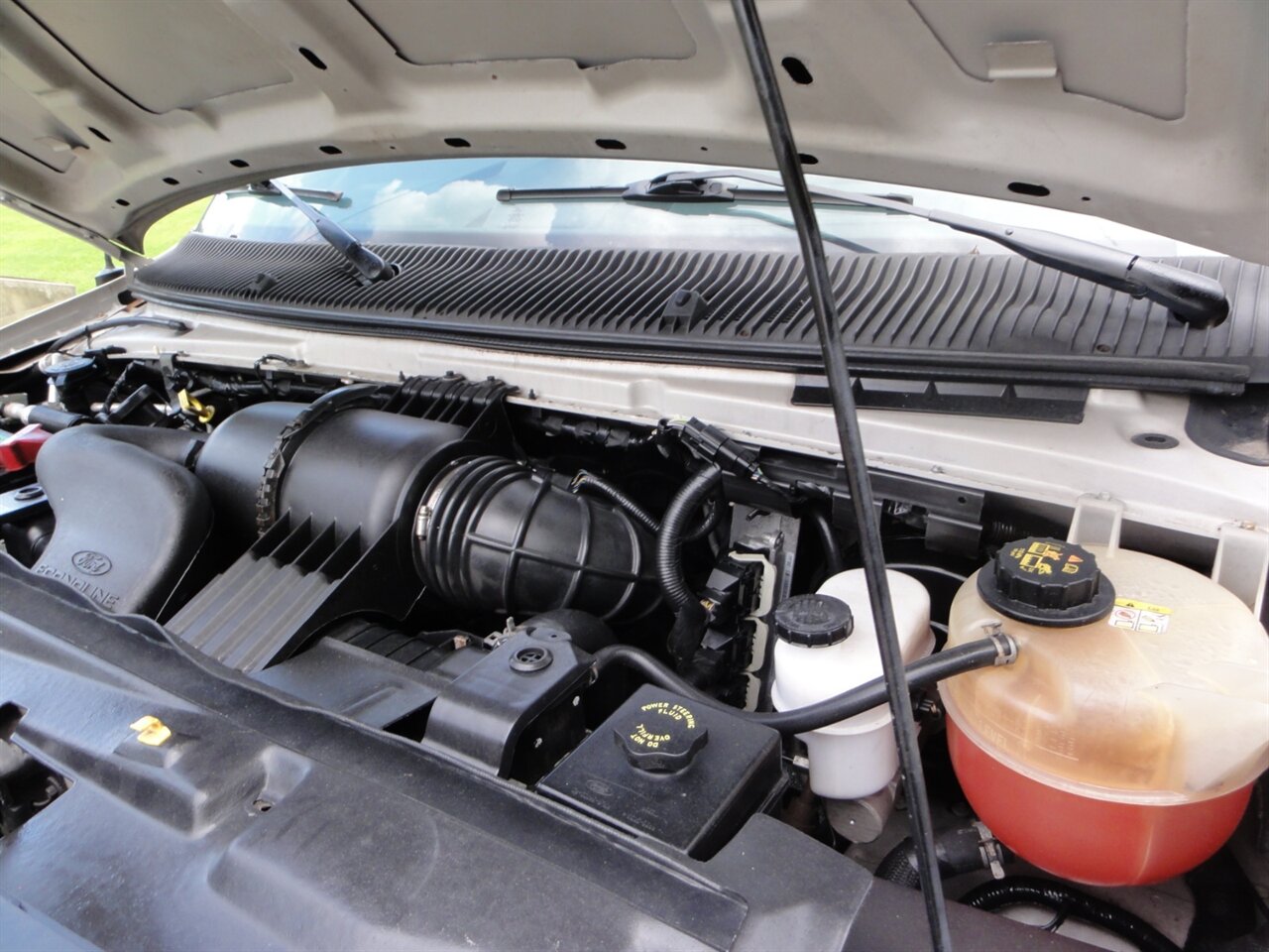 2010 Ford E-250 Cargo - Photo 27 - Deland, FL 32720