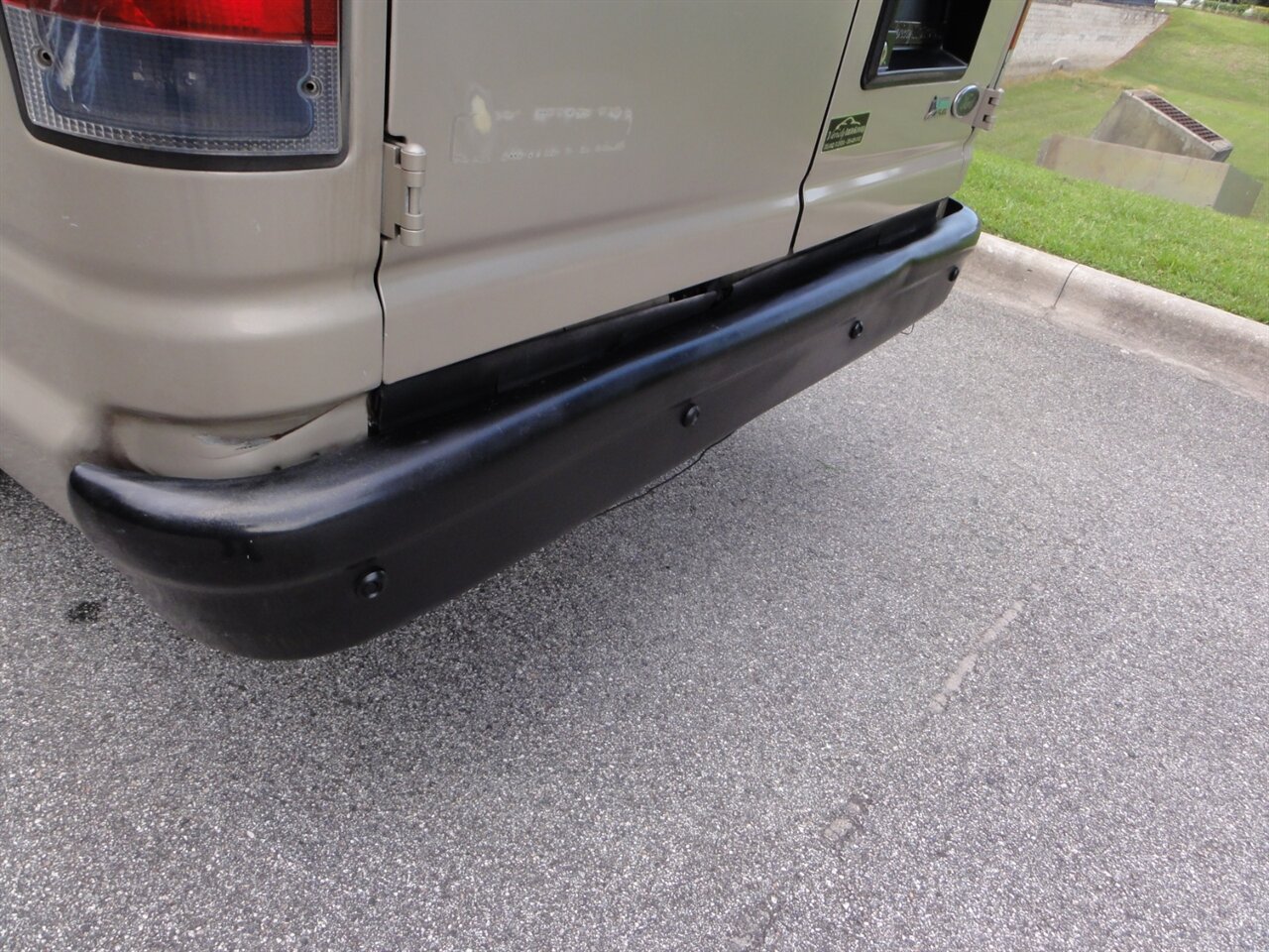 2010 Ford E-250 Cargo - Photo 22 - Deland, FL 32720