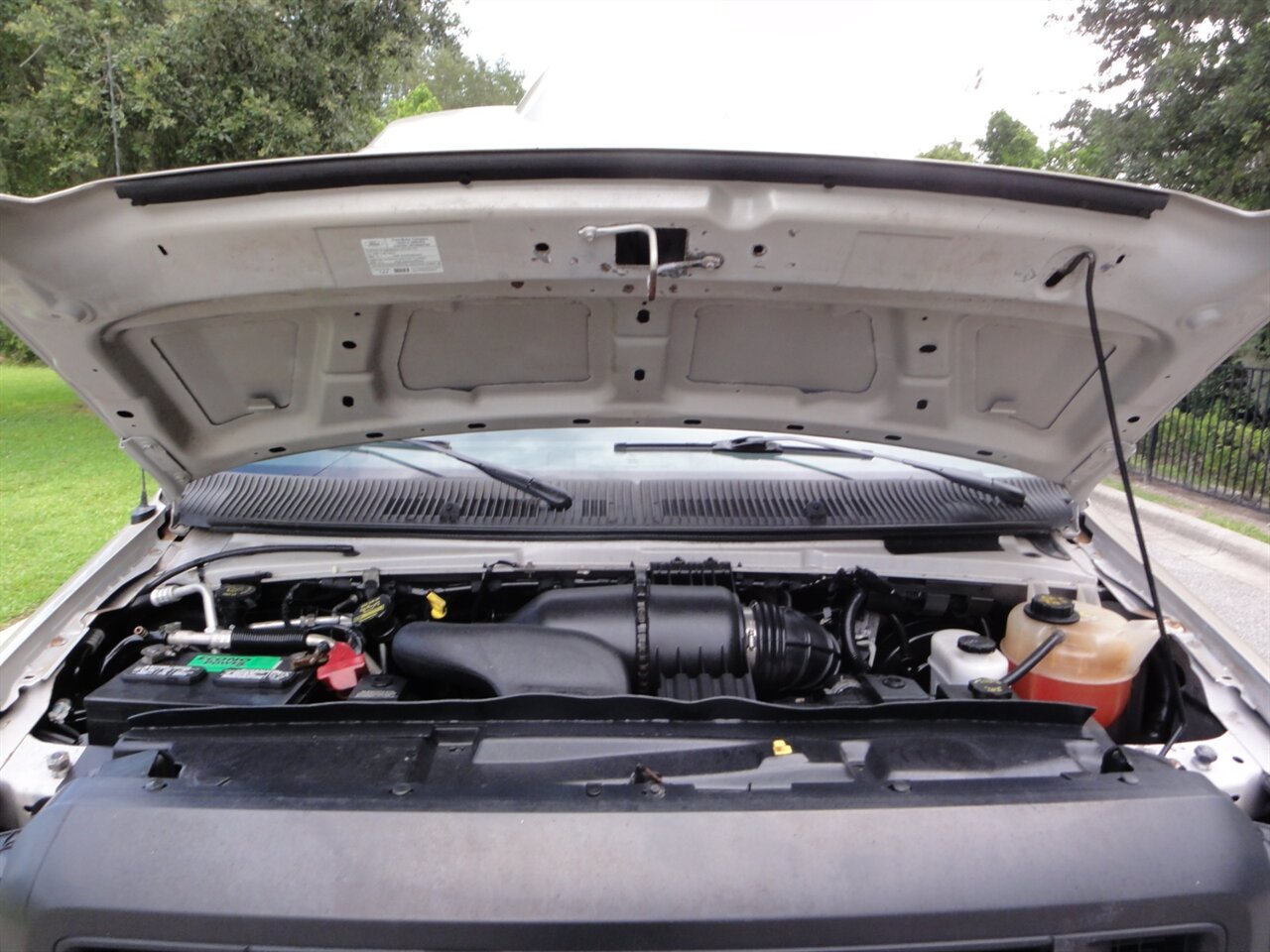 2010 Ford E-250 Cargo - Photo 26 - Deland, FL 32720