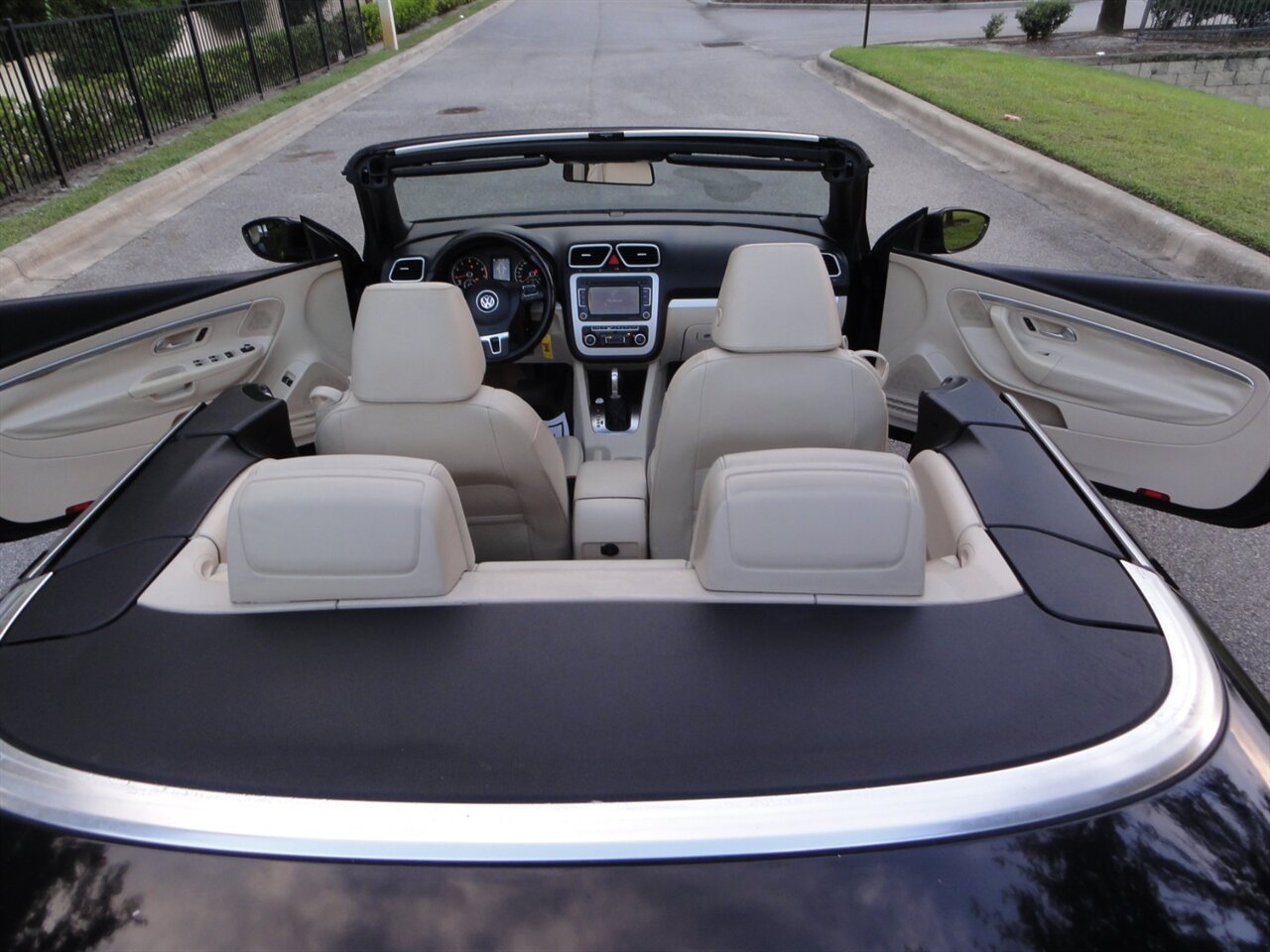 2012 Volkswagen Eos Komfort SULEV  Premium - Photo 42 - Deland, FL 32720