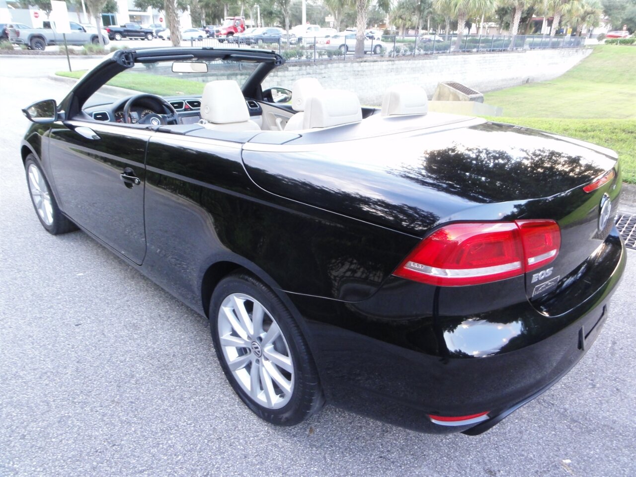 2012 Volkswagen Eos Komfort SULEV  Premium - Photo 3 - Deland, FL 32720