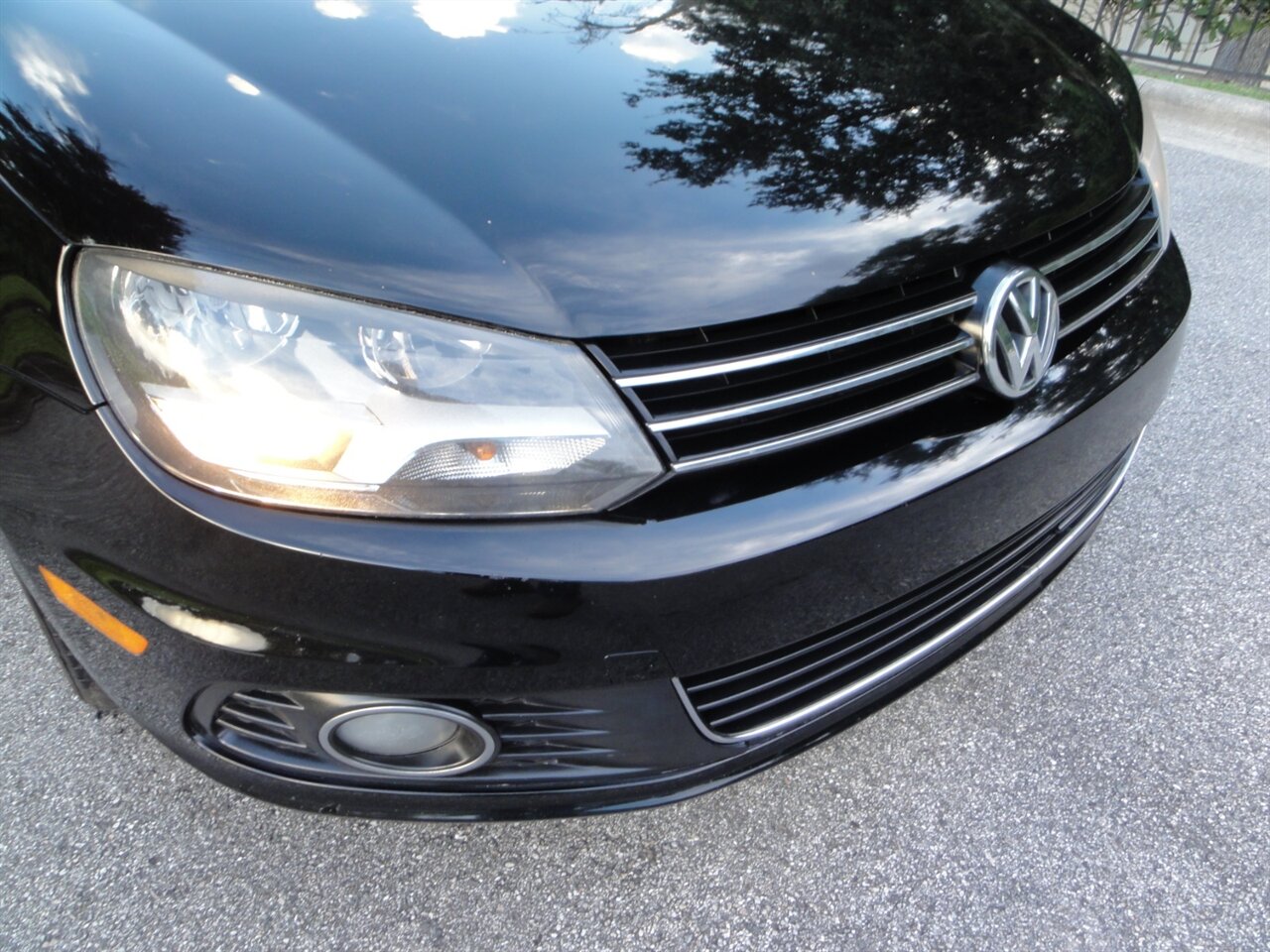 2012 Volkswagen Eos Komfort SULEV  Premium - Photo 11 - Deland, FL 32720