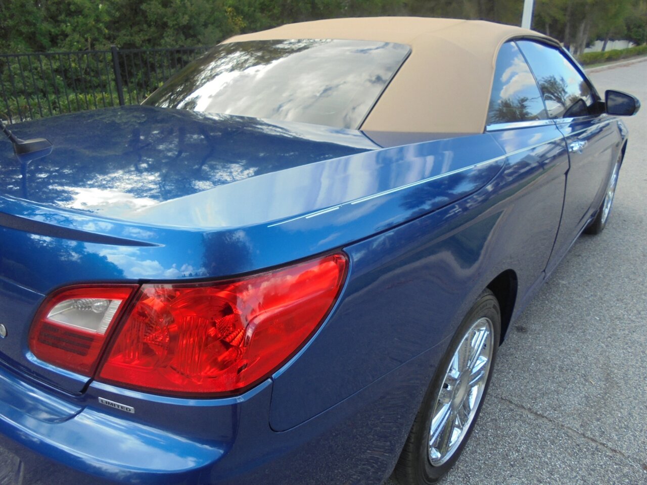 2009 Chrysler Sebring Limited   - Photo 17 - Deland, FL 32720