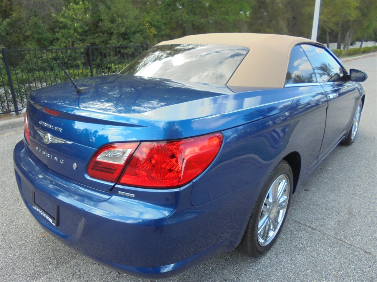 2009 Chrysler Sebring Limited   - Photo 7 - Deland, FL 32720