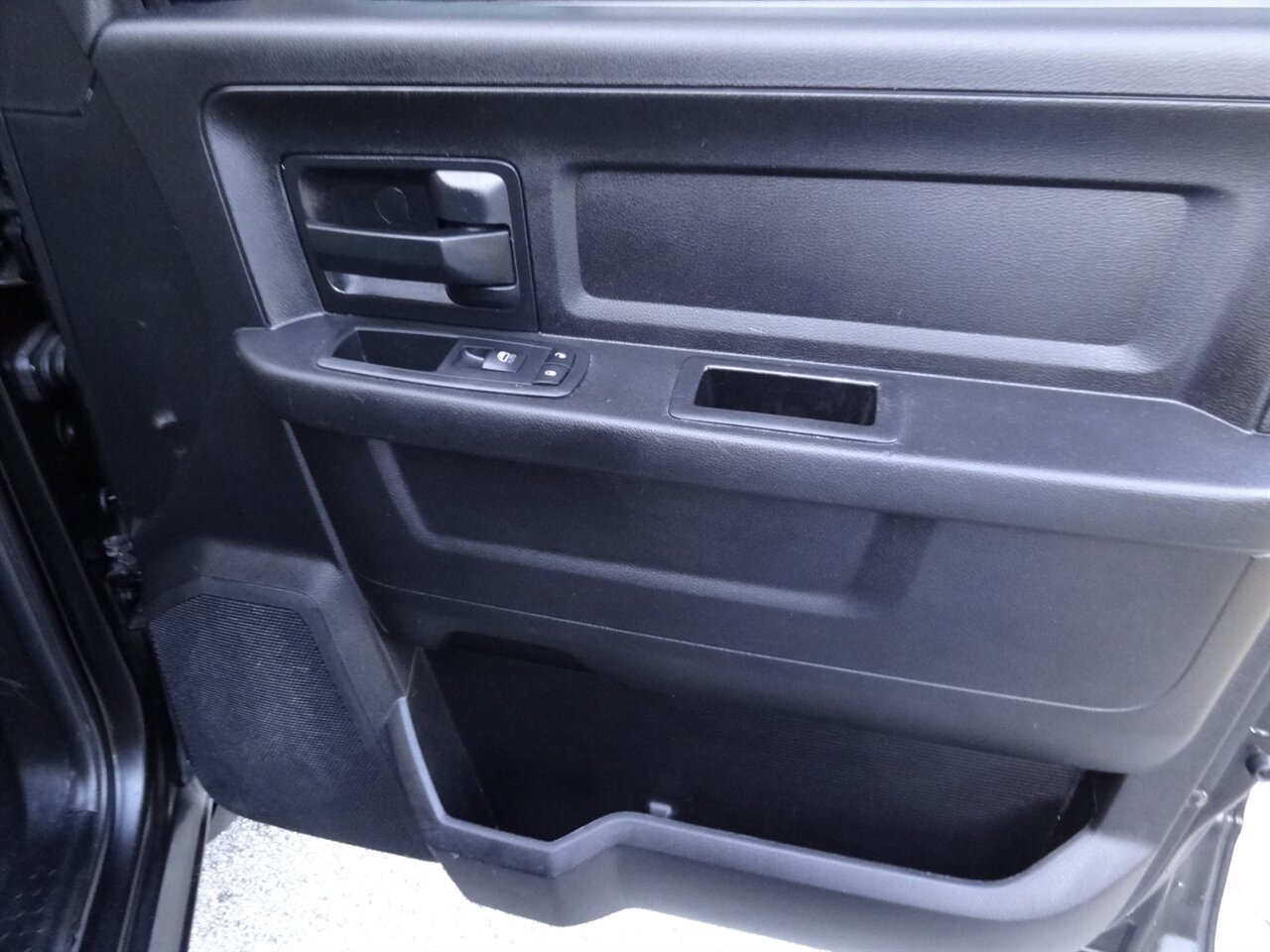 2017 RAM 1500 Tradesman  Hemi 5.7 4X4 - Photo 42 - Deland, FL 32720