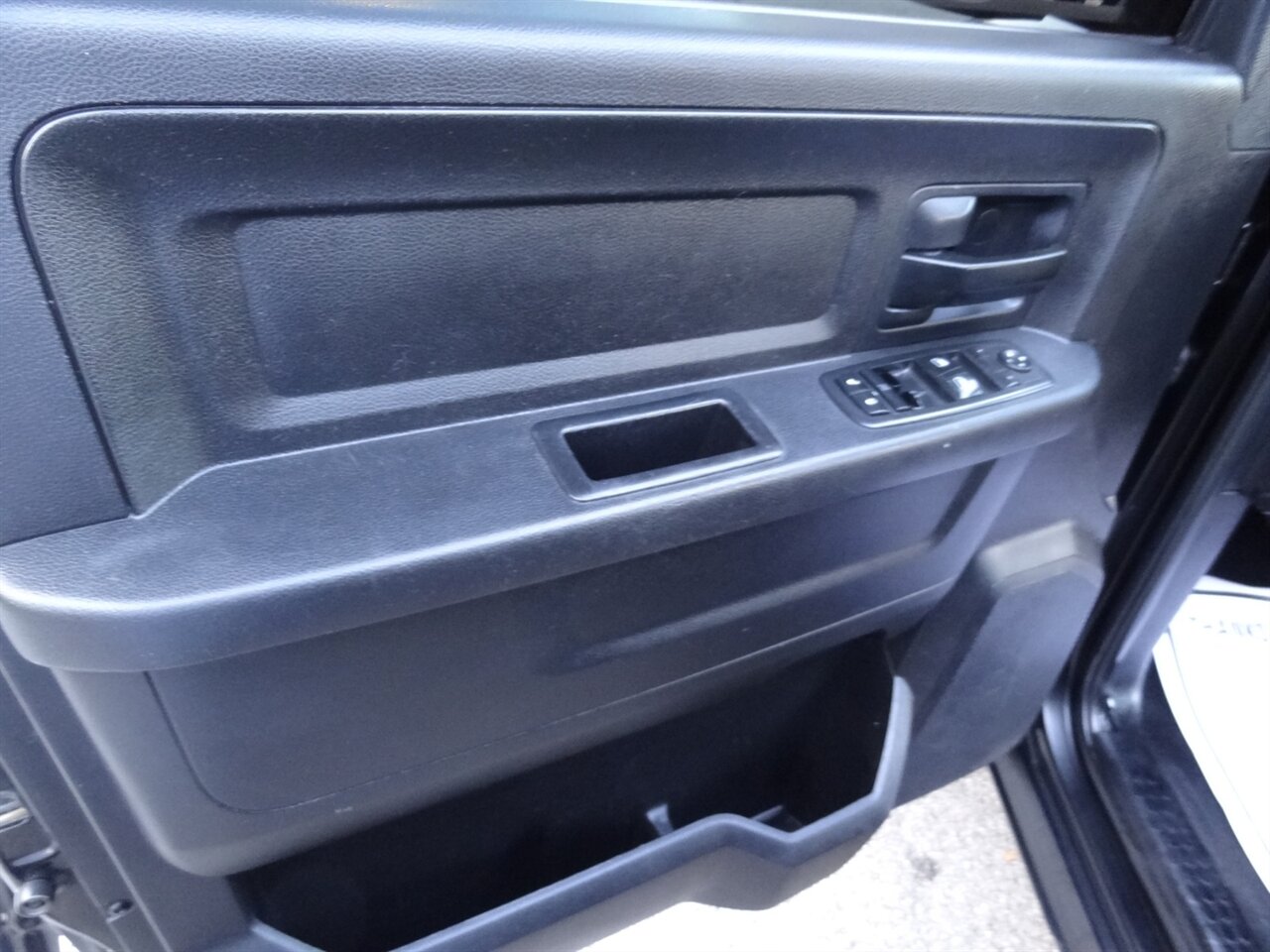 2017 RAM 1500 Tradesman  Hemi 5.7 4X4 - Photo 27 - Deland, FL 32720