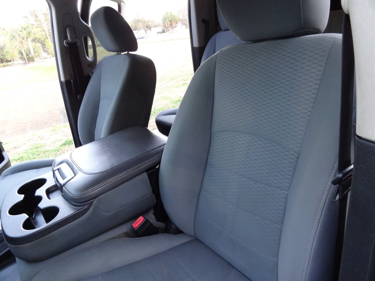 2017 RAM 1500 Tradesman  Hemi 5.7 4X4 - Photo 30 - Deland, FL 32720