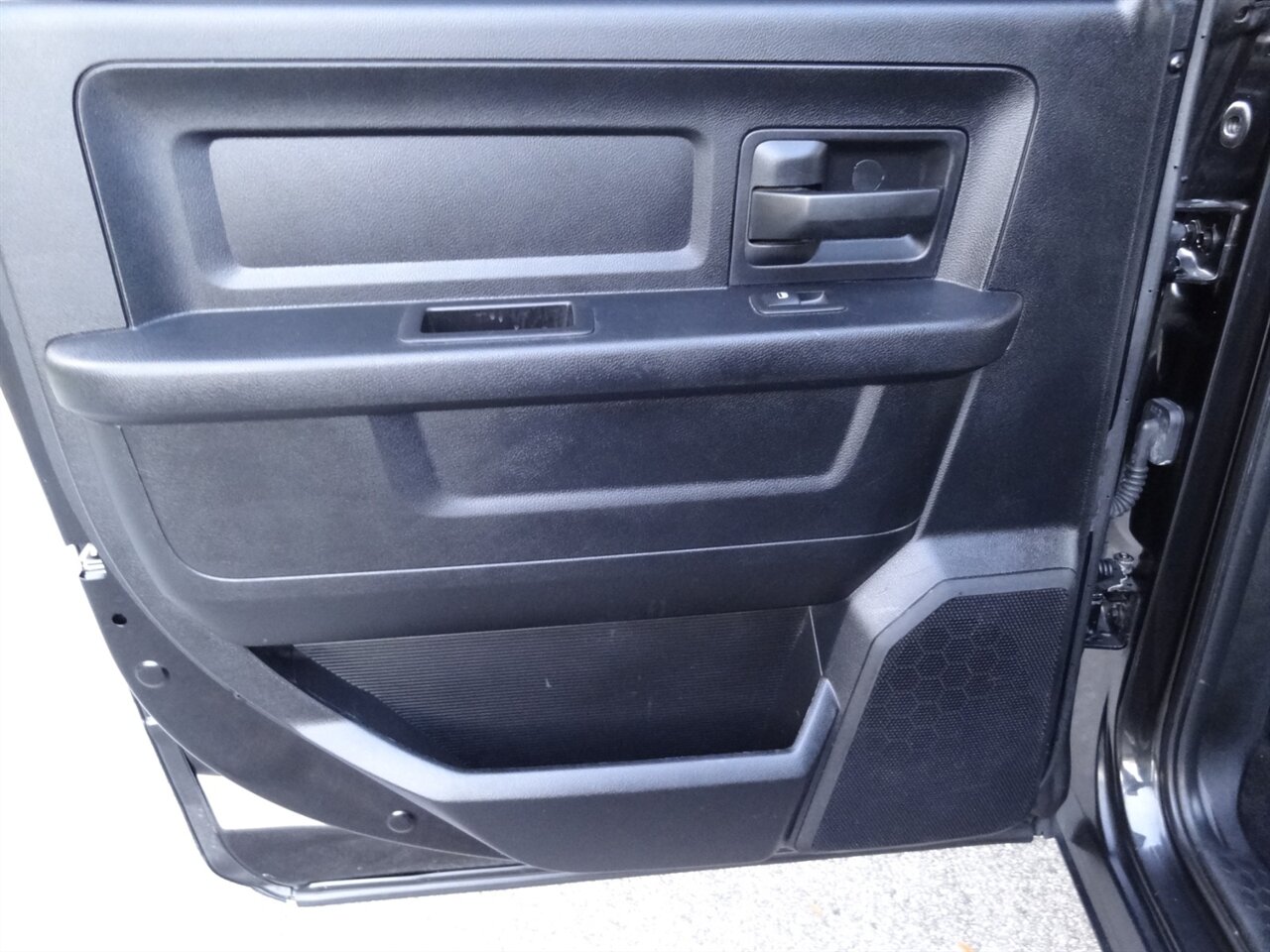 2017 RAM 1500 Tradesman  Hemi 5.7 4X4 - Photo 33 - Deland, FL 32720