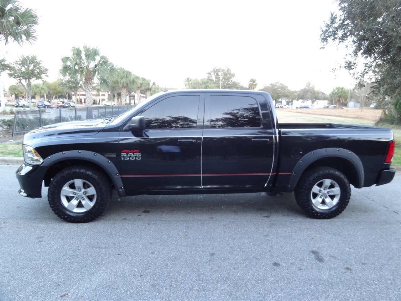 2017 RAM 1500 Tradesman  Hemi 5.7 4X4 - Photo 16 - Deland, FL 32720
