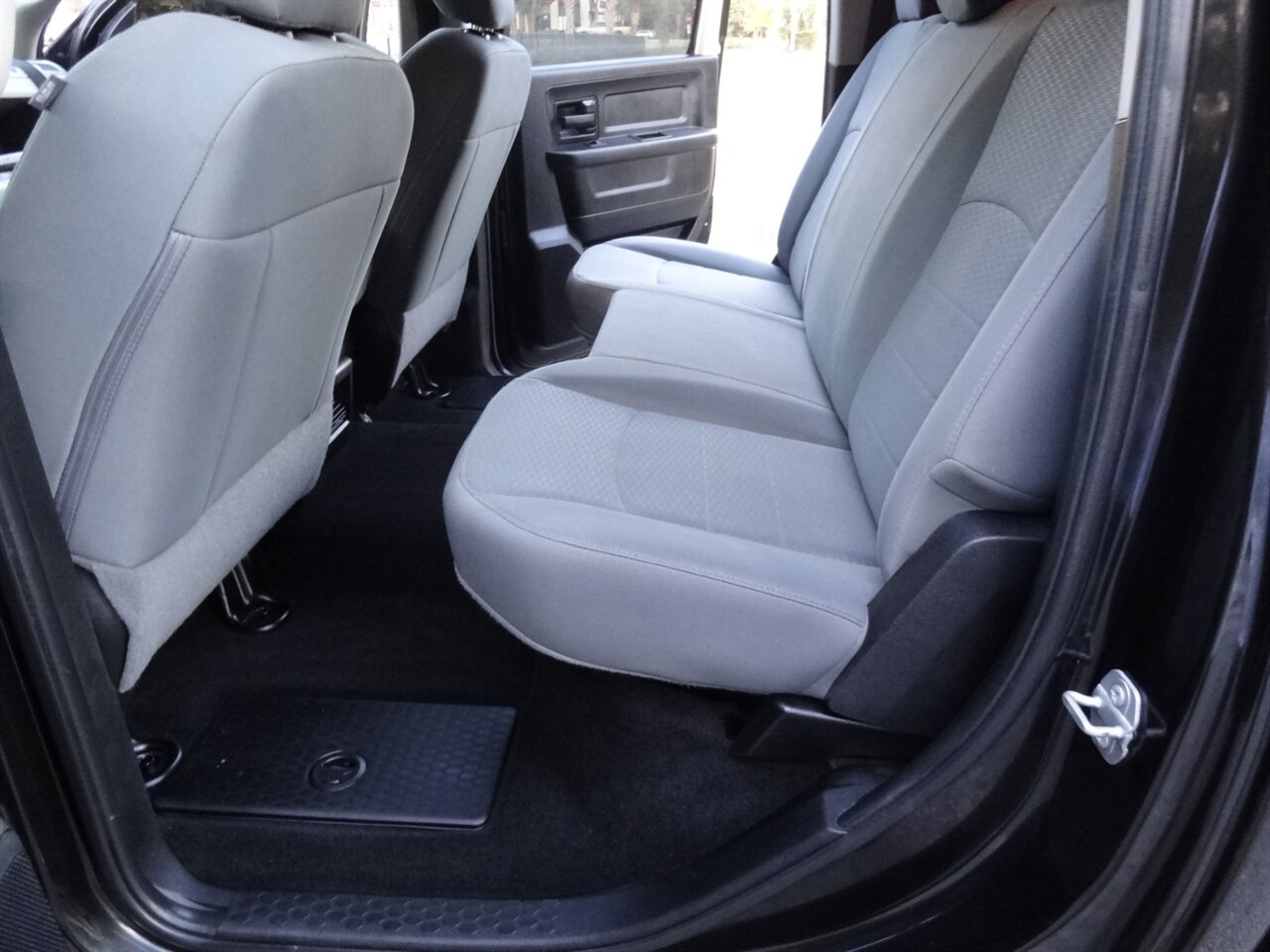 2017 RAM 1500 Tradesman  Hemi 5.7 4X4 - Photo 32 - Deland, FL 32720