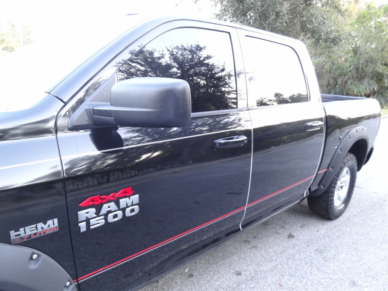 2017 RAM 1500 Tradesman  Hemi 5.7 4X4 - Photo 11 - Deland, FL 32720