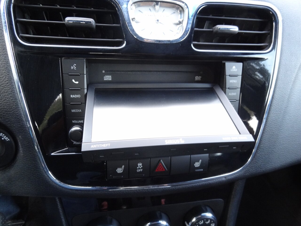 2014 Chrysler 200 S   - Photo 44 - Deland, FL 32720