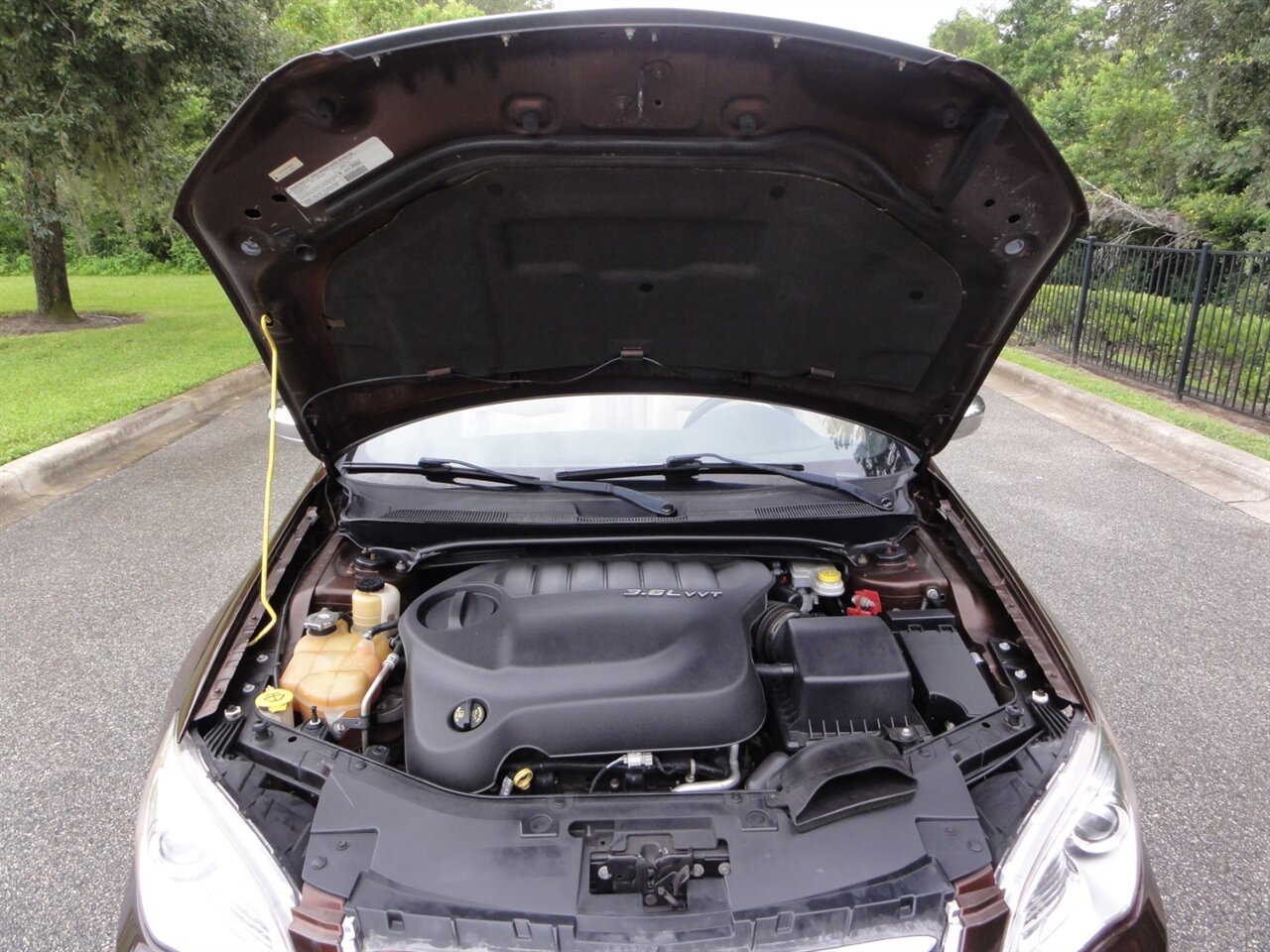 2013 Chrysler 200 Limited  Convertible - Photo 31 - Deland, FL 32720