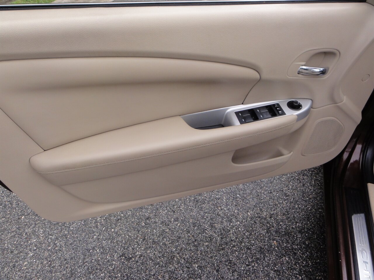 2013 Chrysler 200 Limited  Convertible - Photo 35 - Deland, FL 32720