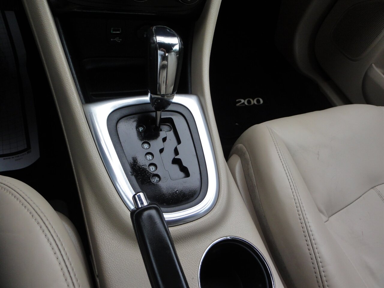2013 Chrysler 200 Limited  Convertible - Photo 54 - Deland, FL 32720