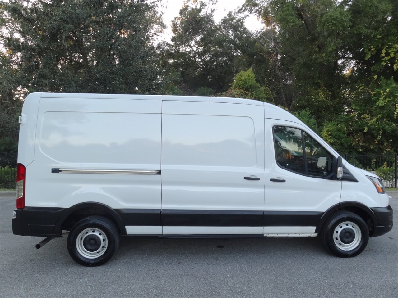 2021 Ford Transit 250 - Photo 15 - Deland, FL 32720
