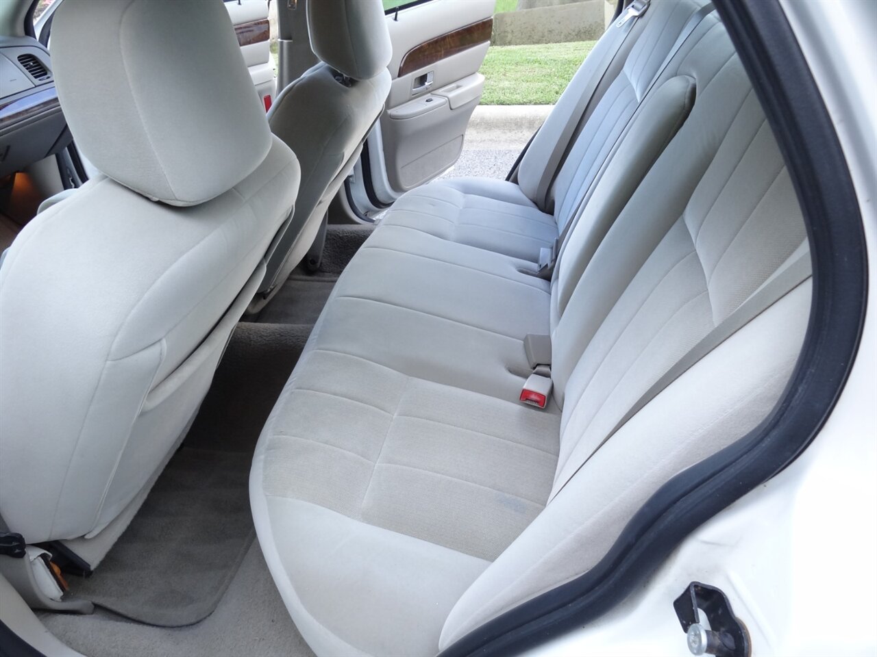 2007 Mercury Grand Marquis GS Premium - Photo 33 - Deland, FL 32720