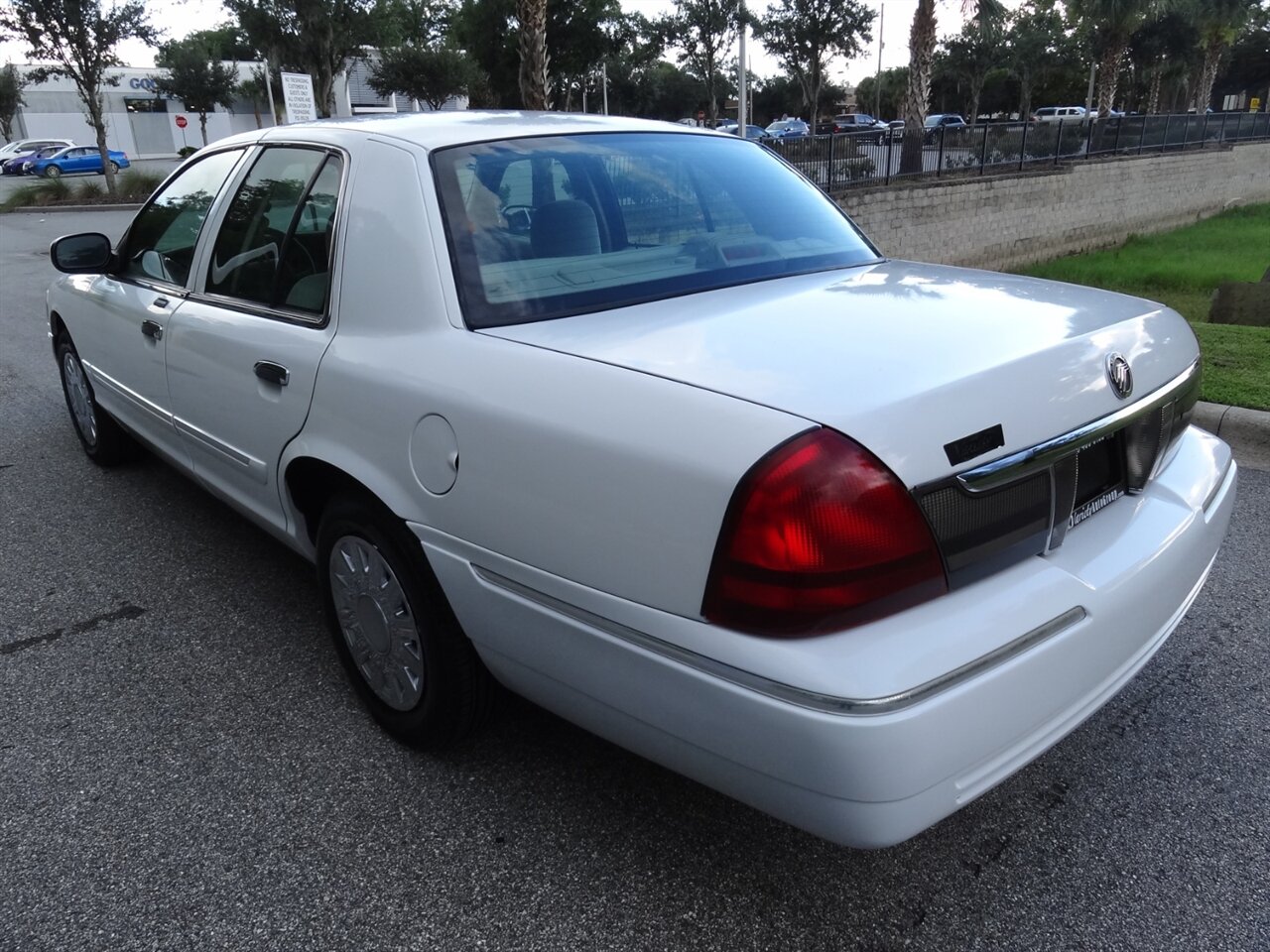 2007 Mercury Grand Marquis GS Premium - Photo 4 - Deland, FL 32720