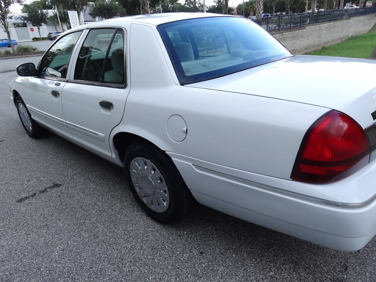 2007 Mercury Grand Marquis GS Premium - Photo 12 - Deland, FL 32720