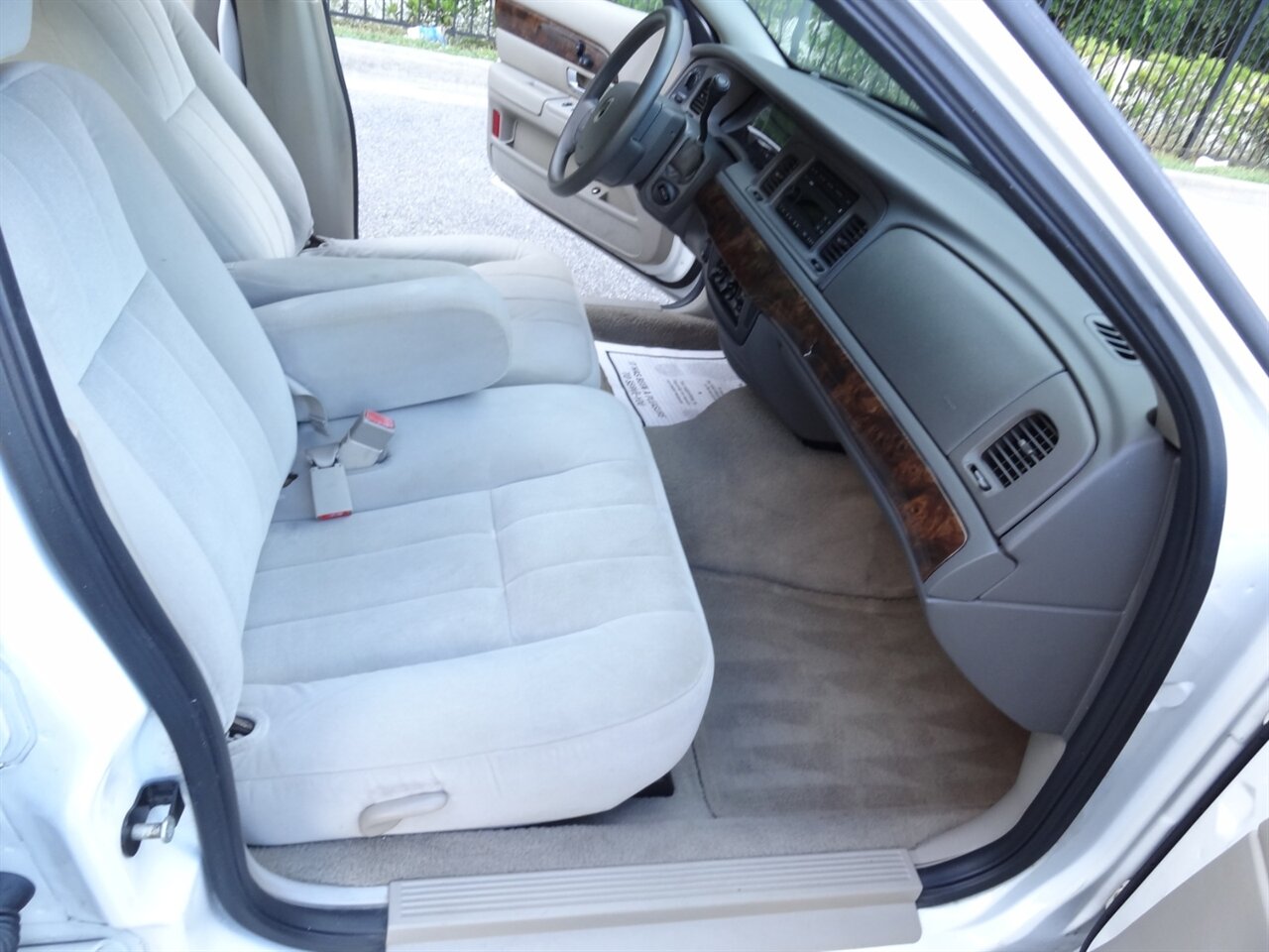 2007 Mercury Grand Marquis GS Premium - Photo 38 - Deland, FL 32720