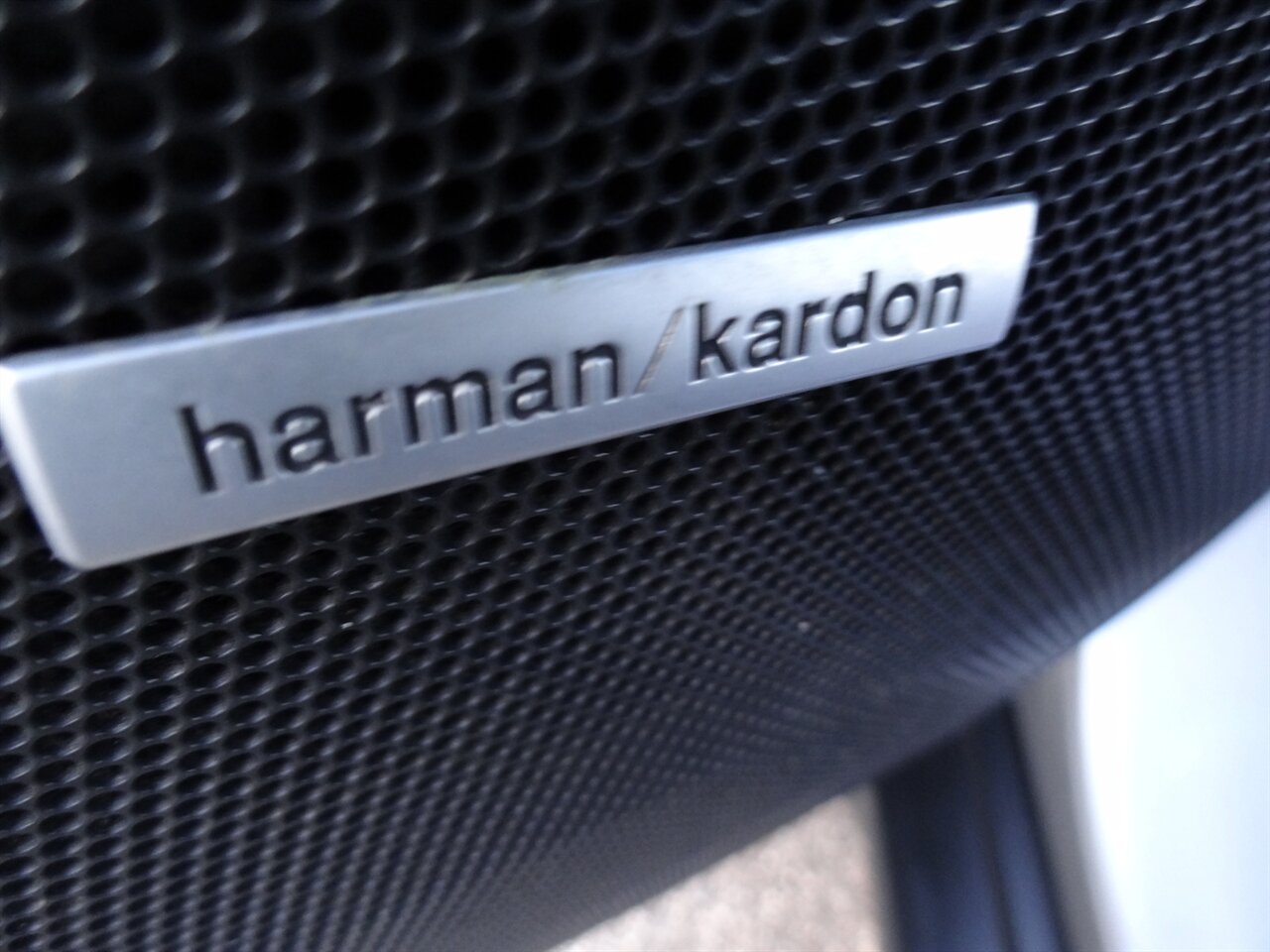 2011 Subaru Outback 2.5i Limited - Photo 29 - Deland, FL 32720