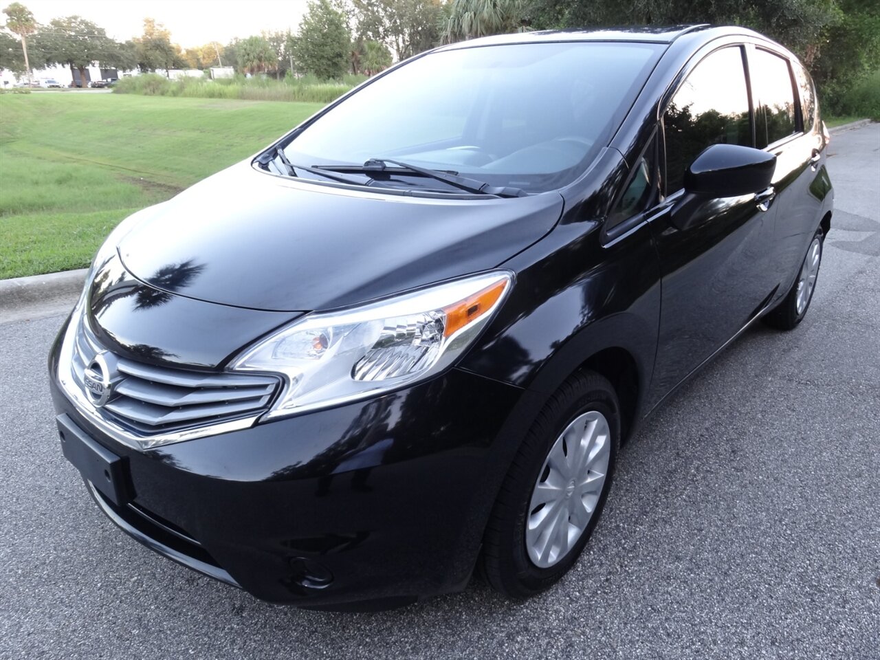 2016 Nissan Versa Note S   - Photo 2 - Deland, FL 32720