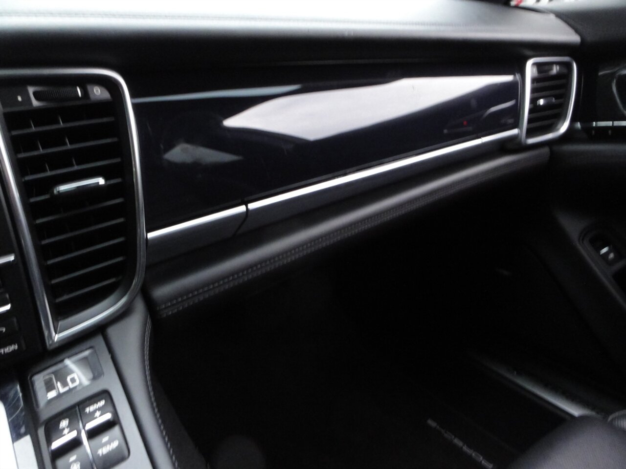 2014 Porsche Panamera S E-Hybrid - Photo 66 - Deland, FL 32720