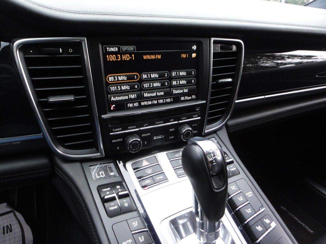2014 Porsche Panamera S E-Hybrid - Photo 59 - Deland, FL 32720