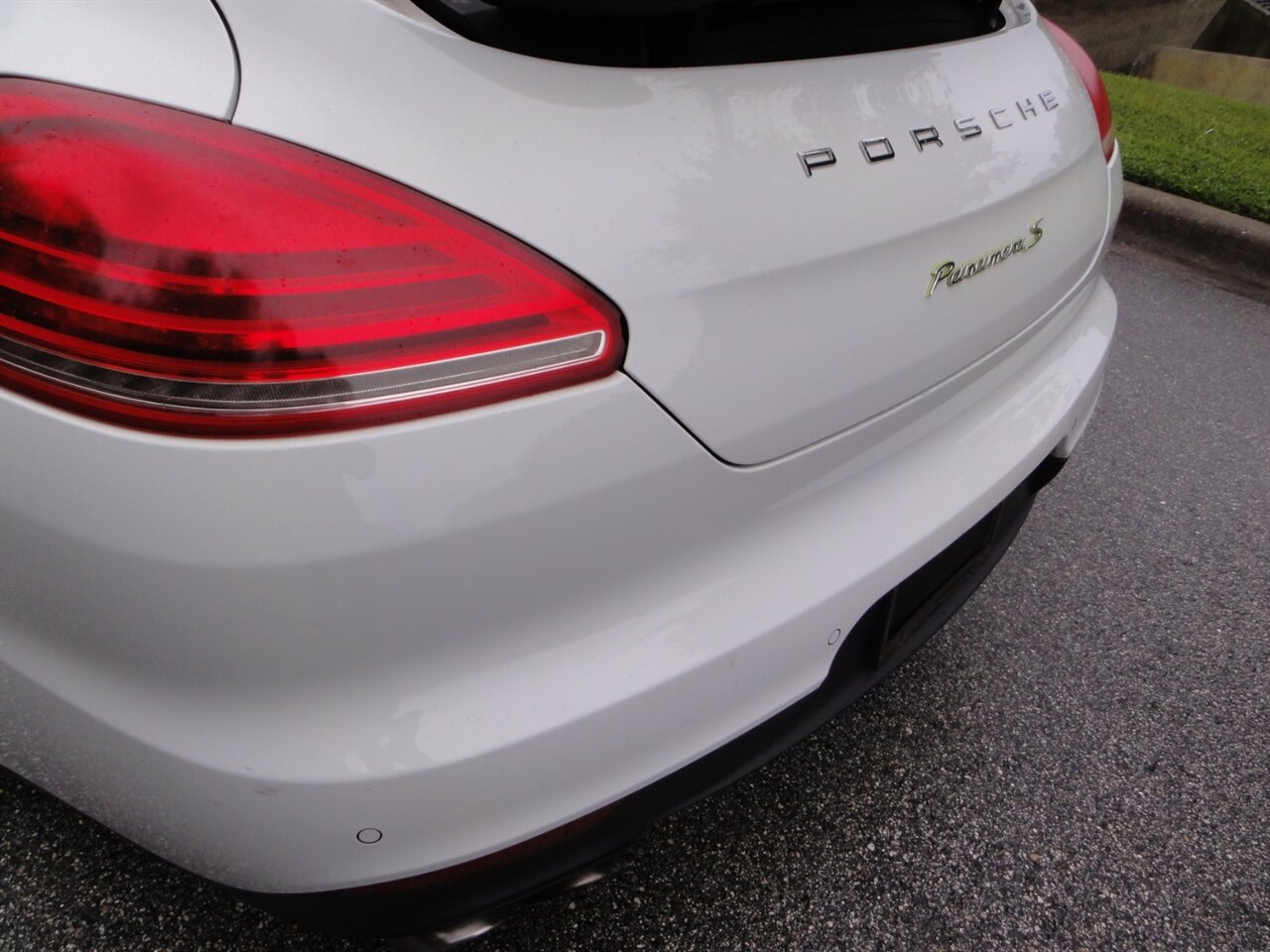 2014 Porsche Panamera S E-Hybrid - Photo 23 - Deland, FL 32720
