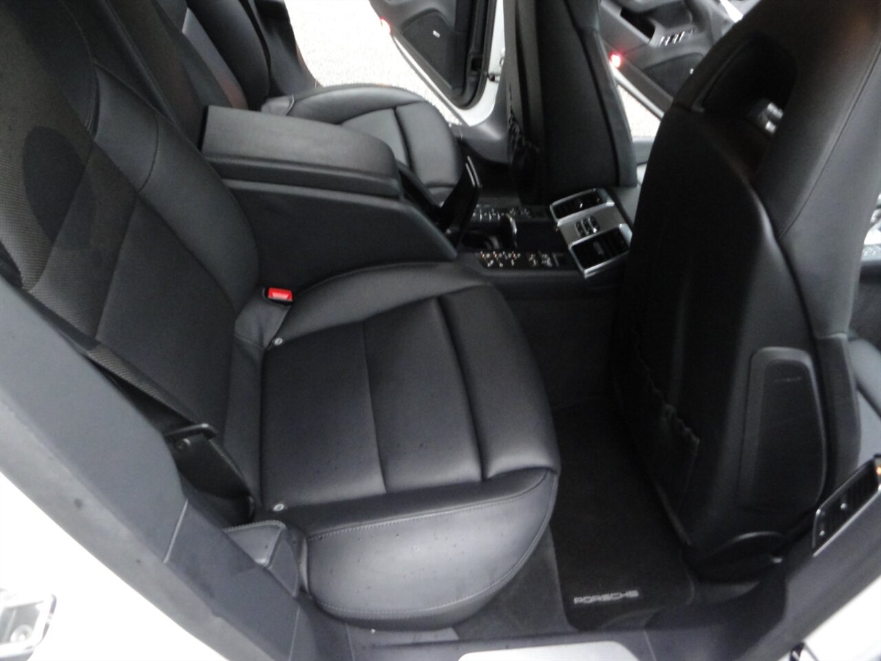 2014 Porsche Panamera S E-Hybrid - Photo 39 - Deland, FL 32720