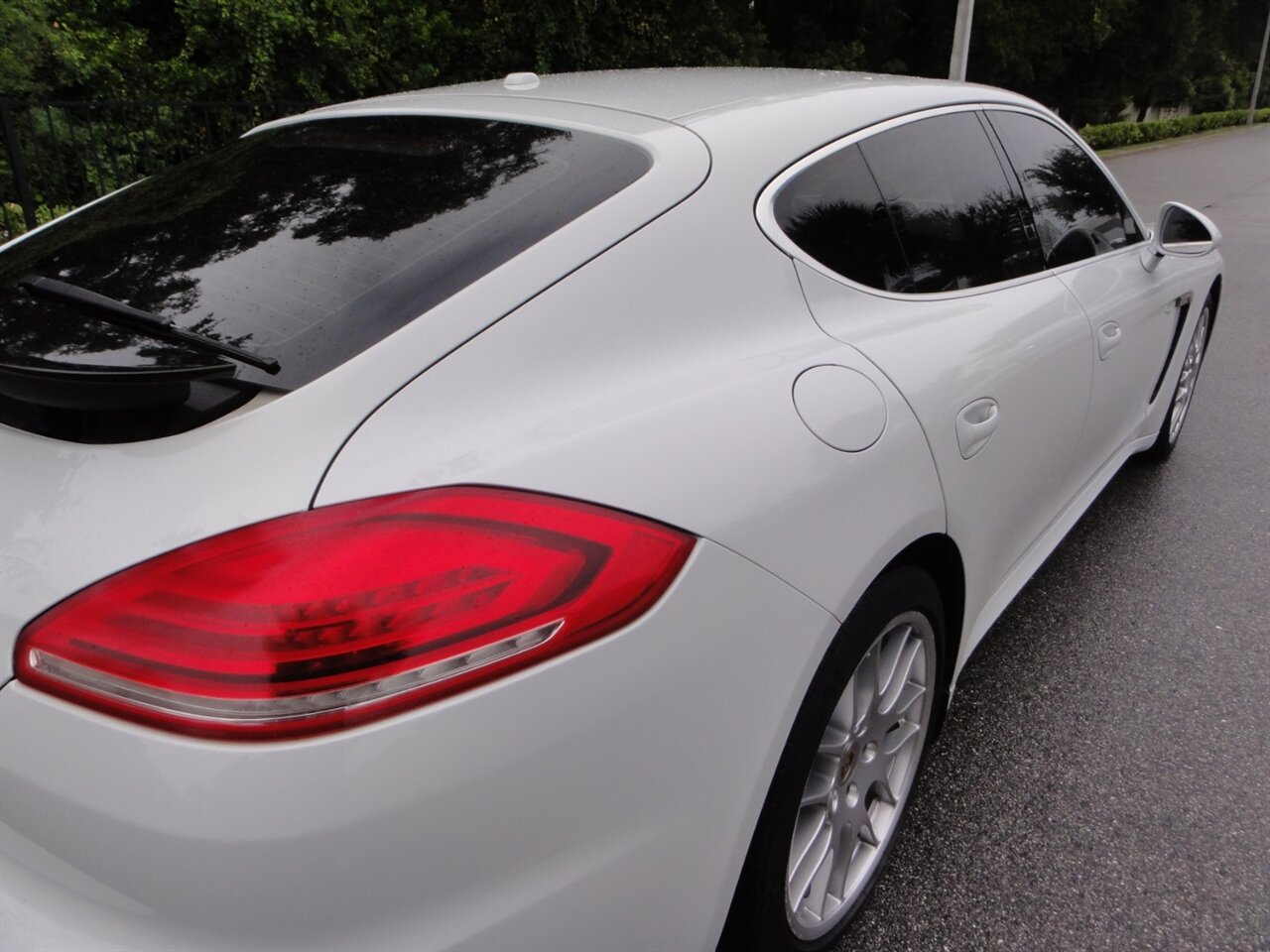 2014 Porsche Panamera S E-Hybrid - Photo 13 - Deland, FL 32720