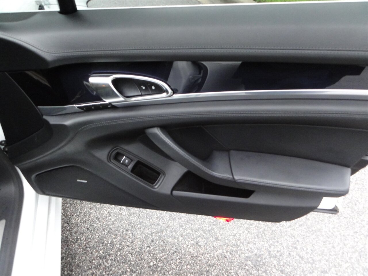 2014 Porsche Panamera S E-Hybrid - Photo 49 - Deland, FL 32720