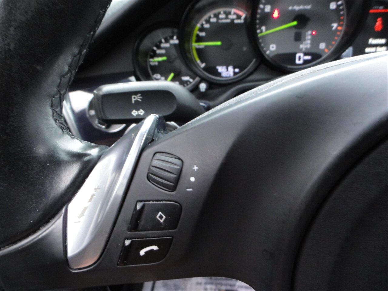 2014 Porsche Panamera S E-Hybrid - Photo 53 - Deland, FL 32720