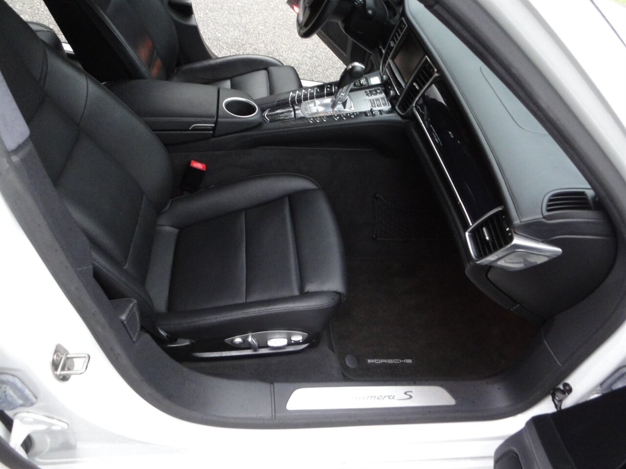 2014 Porsche Panamera S E-Hybrid - Photo 44 - Deland, FL 32720