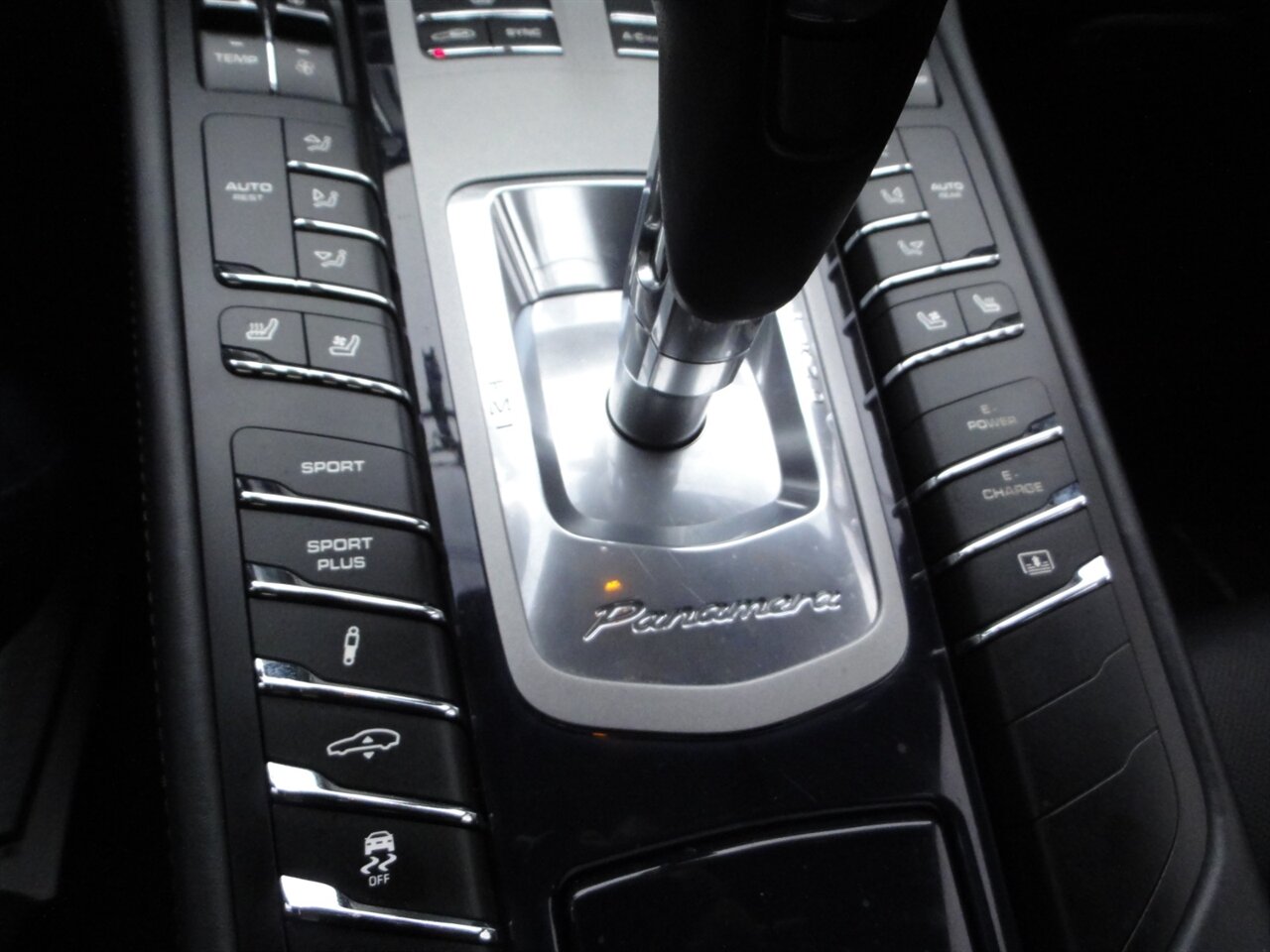 2014 Porsche Panamera S E-Hybrid - Photo 61 - Deland, FL 32720