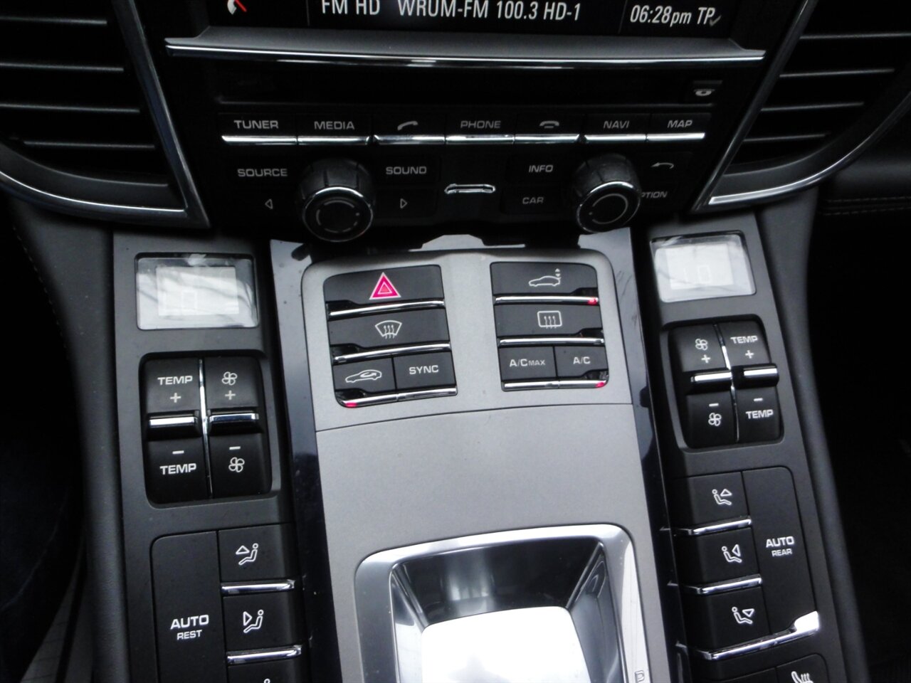 2014 Porsche Panamera S E-Hybrid - Photo 60 - Deland, FL 32720