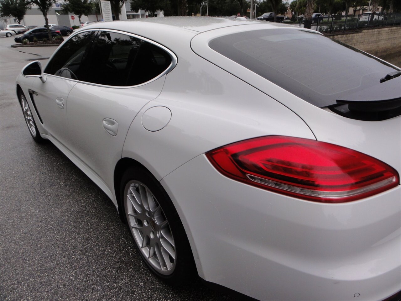 2014 Porsche Panamera S E-Hybrid - Photo 12 - Deland, FL 32720